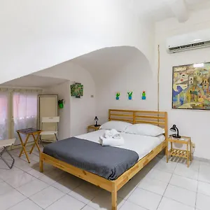 Maison d'hôtes Double At Historical Palazzo Spinelli, Naples